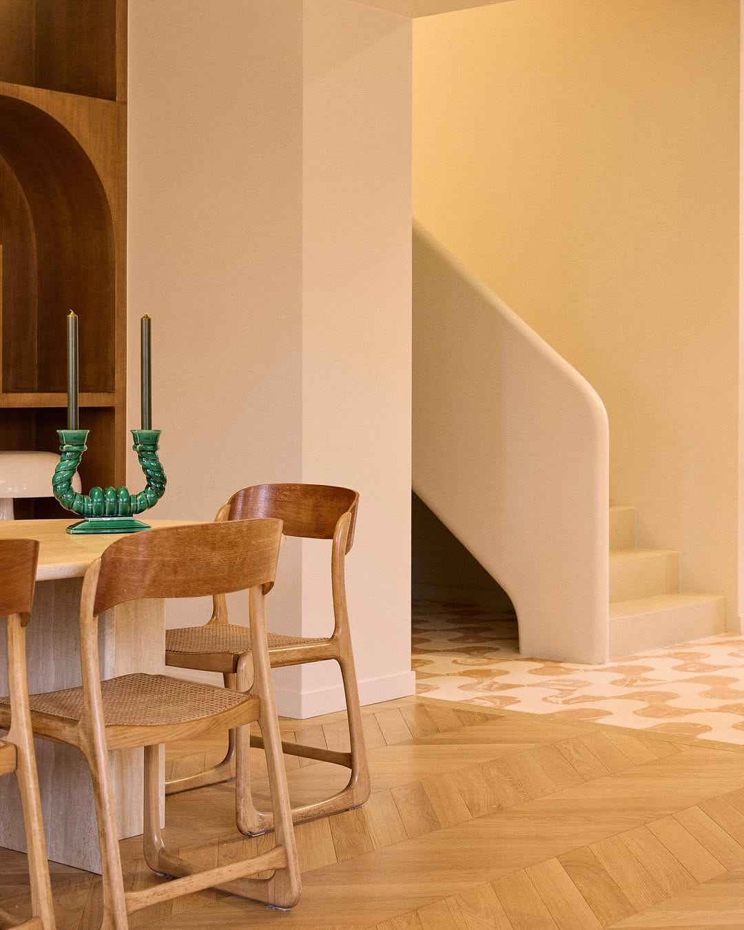 Post 10 by STUDIO MARGAUX SLOWEY on Instagram (image)