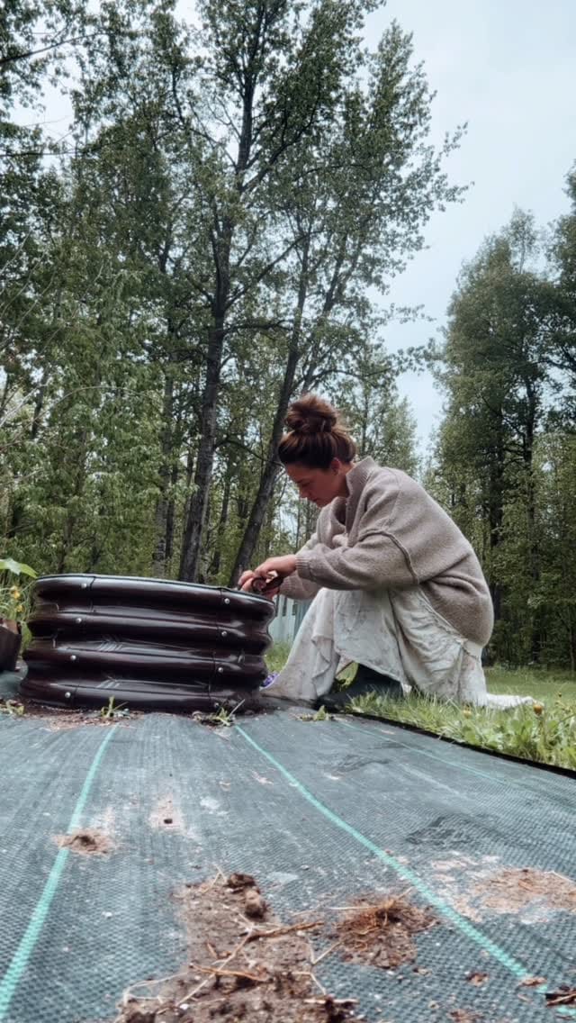 Post 1 by @cheyannerosypal on Instagram (video)
