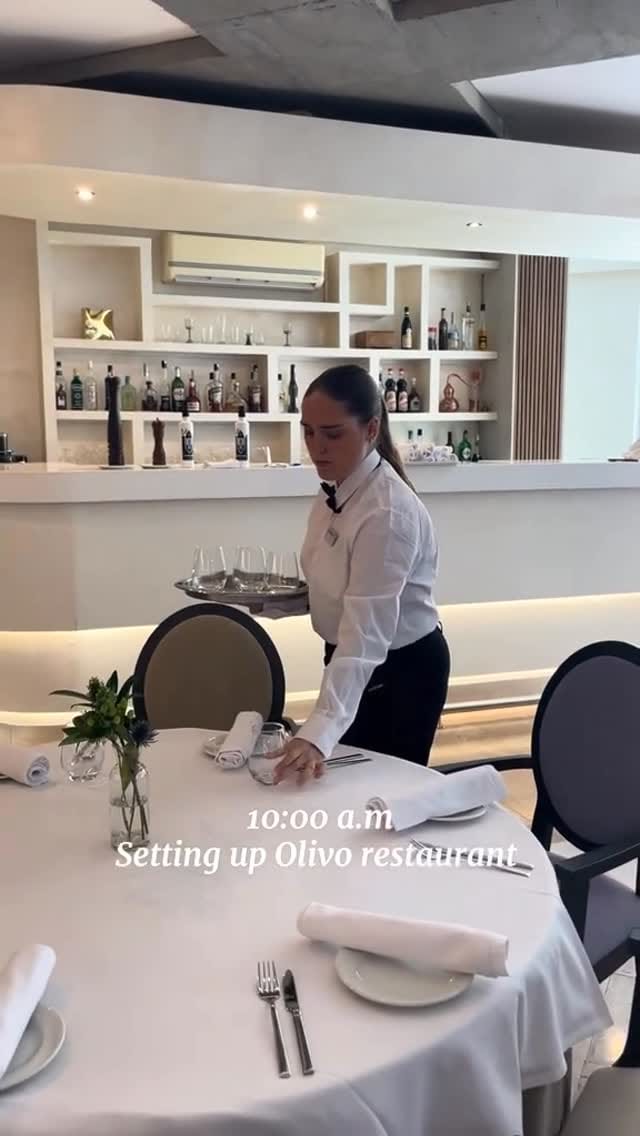 Post 6 by Les Roches Marbella on Instagram (video)