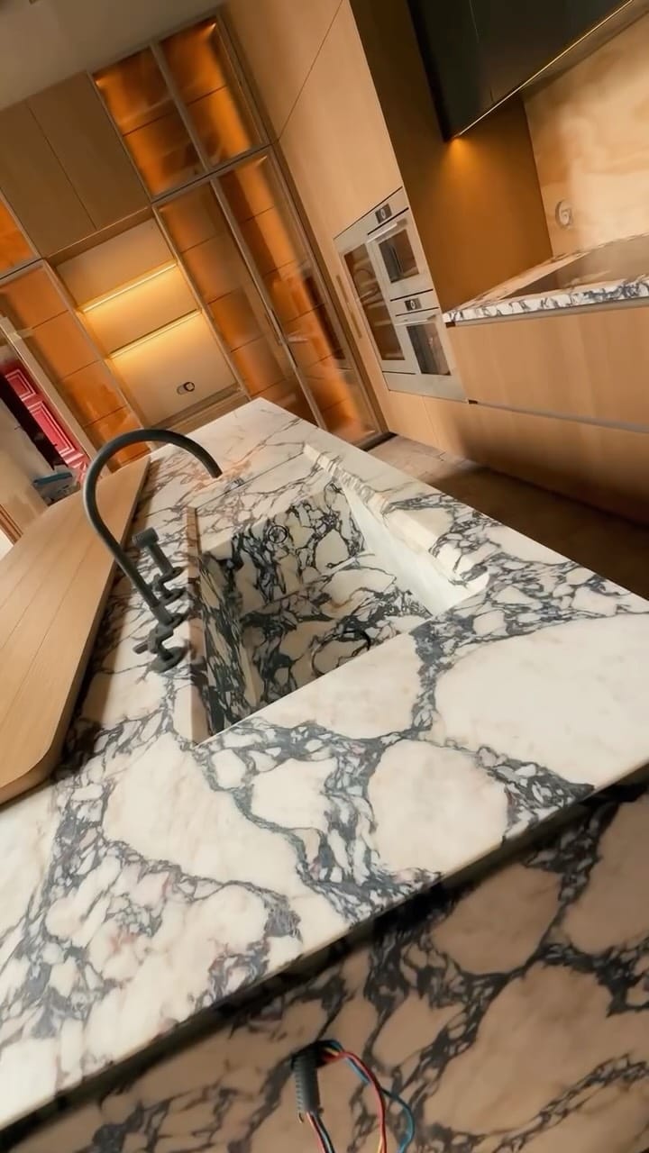 Post 10 by Atlas Stone Countertops on Instagram (video)
