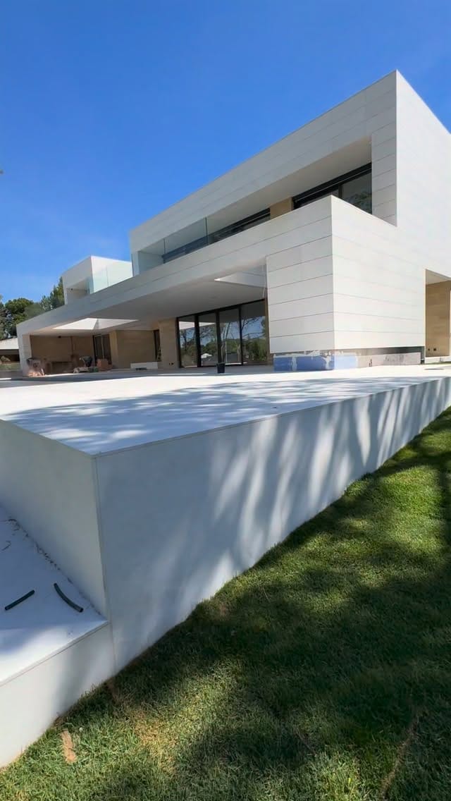 Post 6 by estudio3 Arquitectos on Instagram (video)