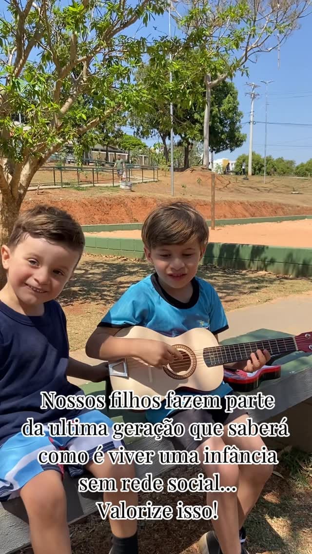 Post 5 by Michaella Nogueira on Instagram (video)