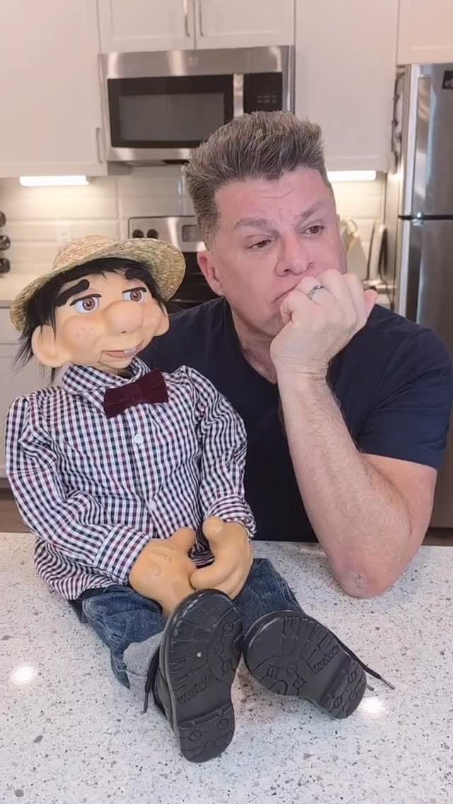 Post 2 by Miguel A Mora on Instagram (video)