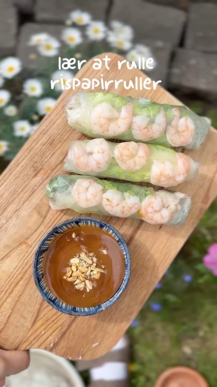 Post 5 by Nina Minh on Instagram (video)