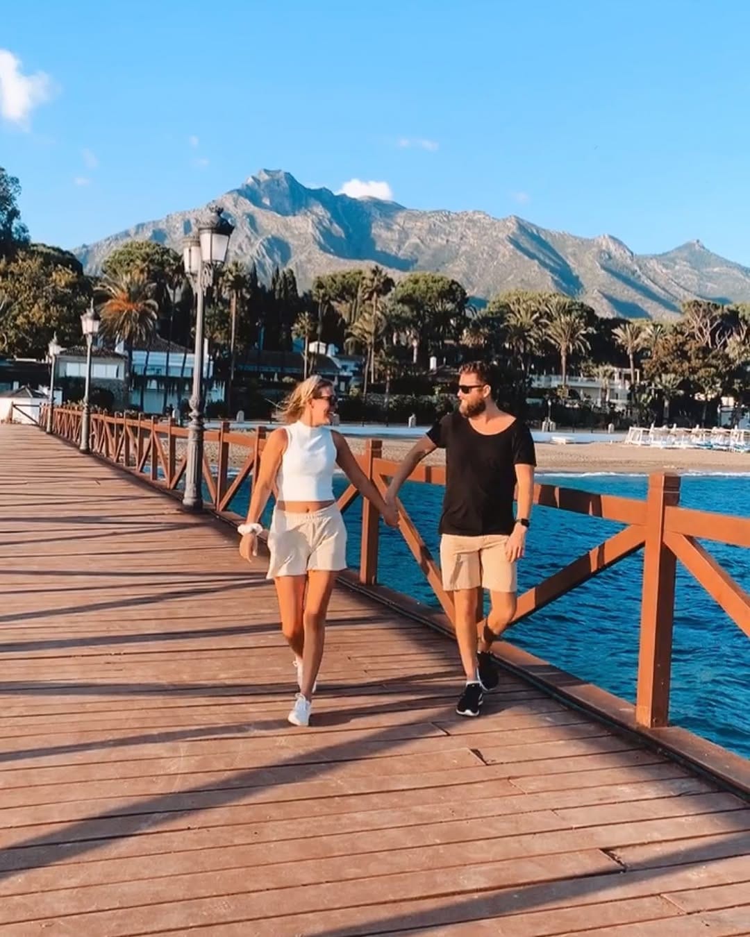 Post 10 by Helena Galovan on Instagram (image)