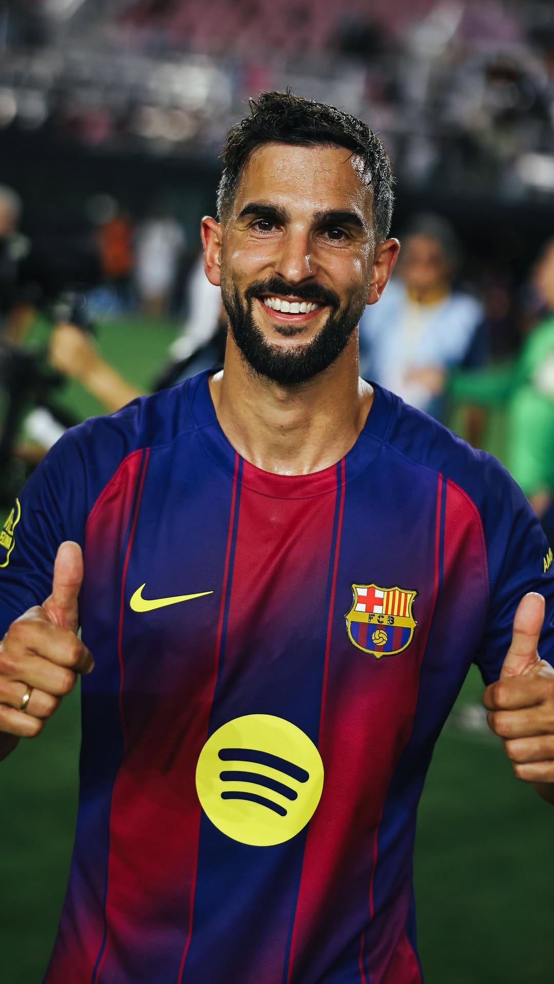 Post 8 by Barça Legends on Instagram (video)