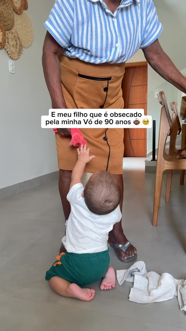 Post 3 by Monique Guilherme on Instagram (video)