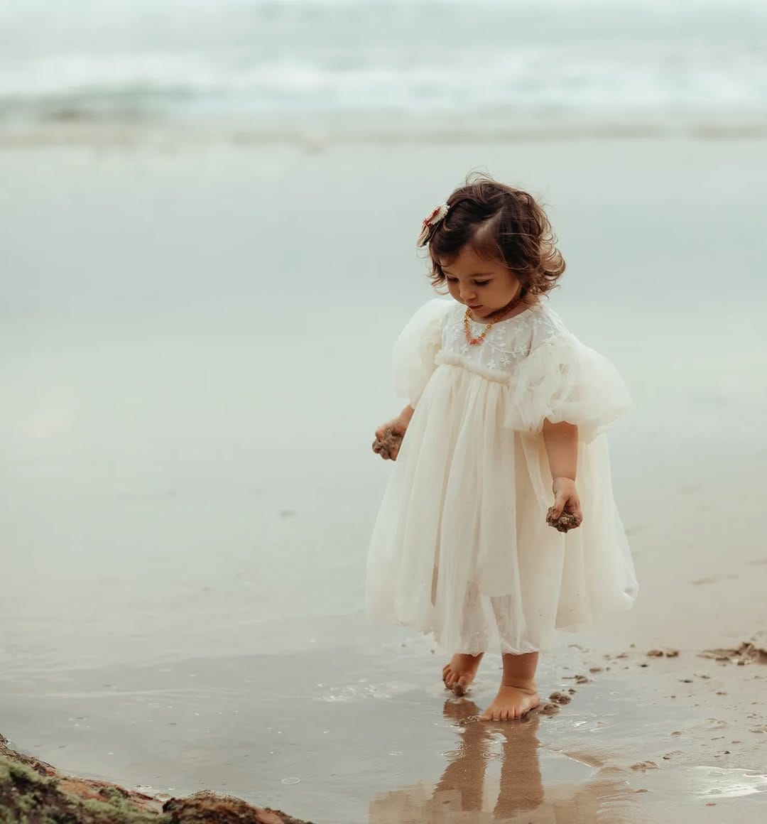 Post 10 by Mon Loulou on Instagram (image)
