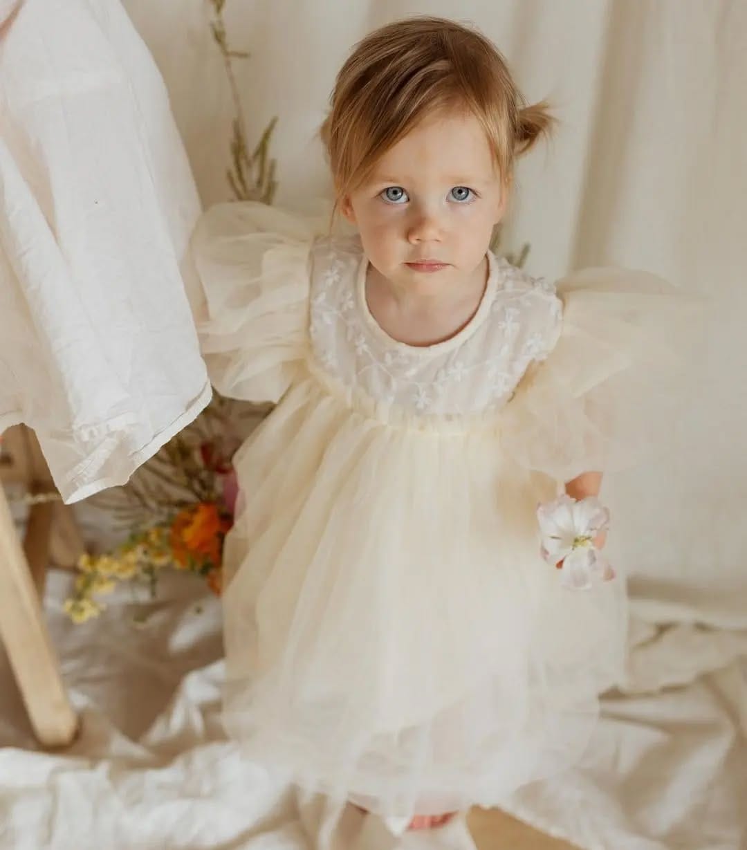 Post 4 by Mon Loulou on Instagram (image)