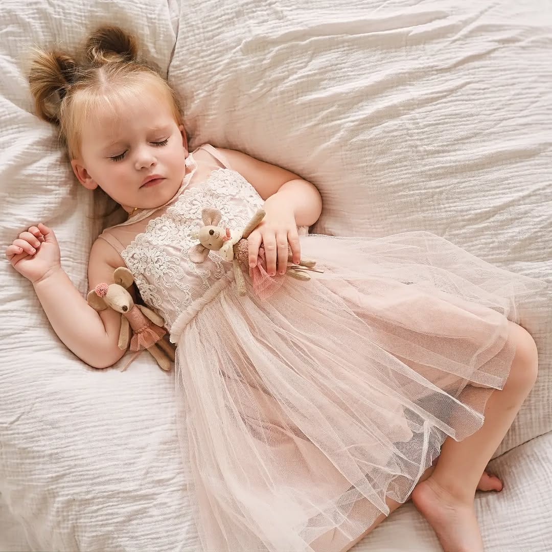 Post 3 by Mon Loulou on Instagram (image)