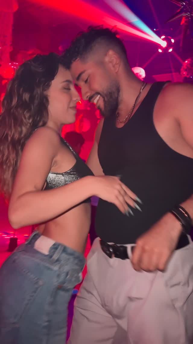Post 4 by 𝘼𝙇𝘽𝘼 𝙍𝙊𝘿𝙍𝙄𝙂𝙐𝙀𝙕 on Instagram (video)