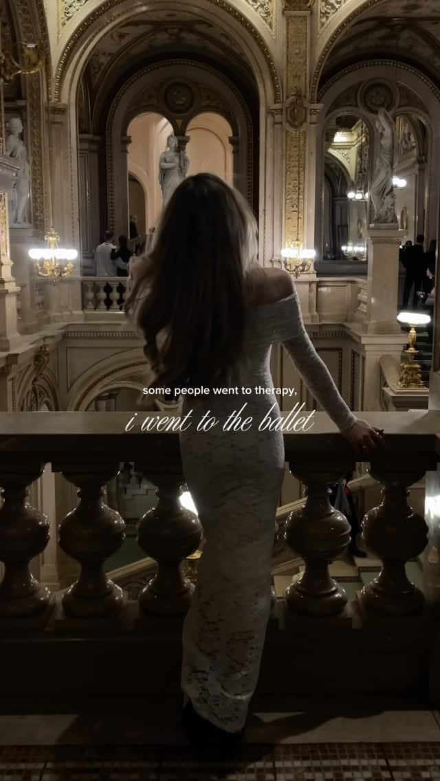 Post 1 by Lora Petkova — fashion | art | lifestyle | self-love on Instagram (video)