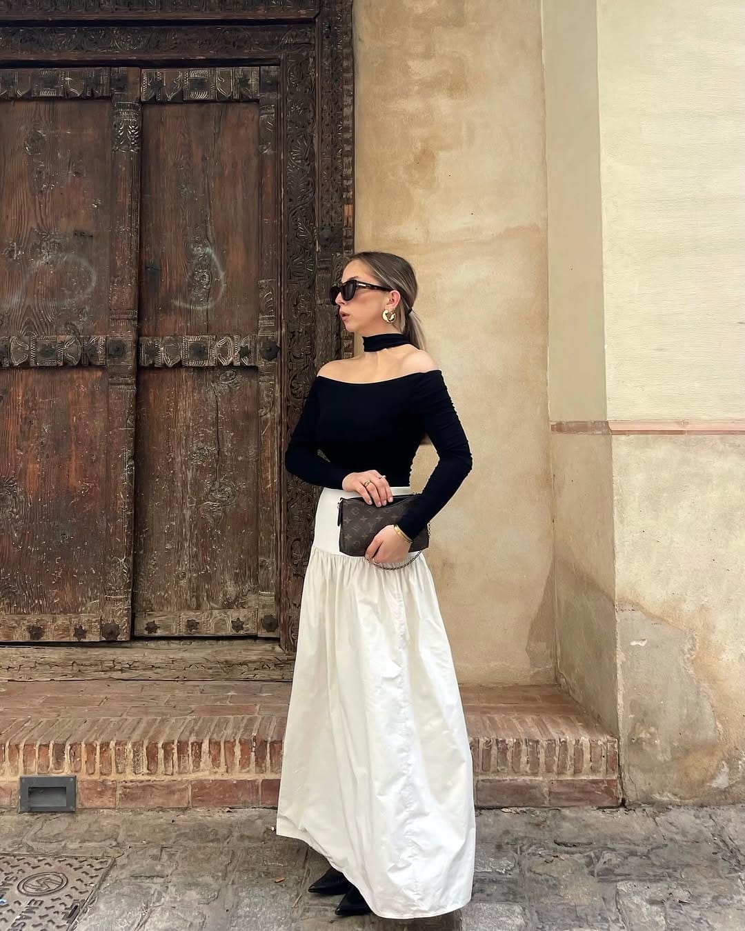 Post 9 by Lora Petkova — fashion | art | lifestyle | self-love on Instagram (carousel)