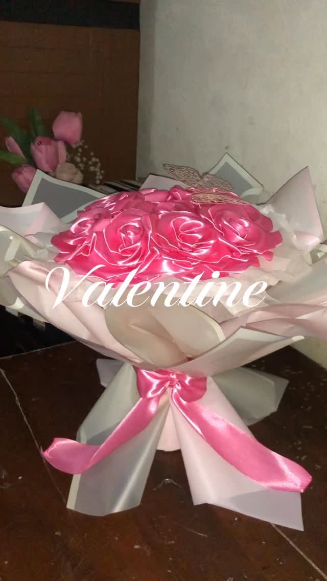 Post 8 by Dreamy Diary Bouquet on Instagram (video)