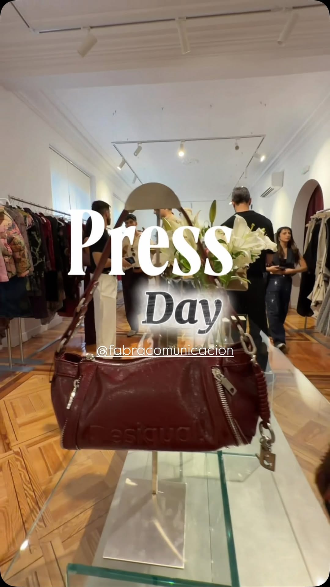 Post 8 by Carol con C de Cultura on Instagram (video)