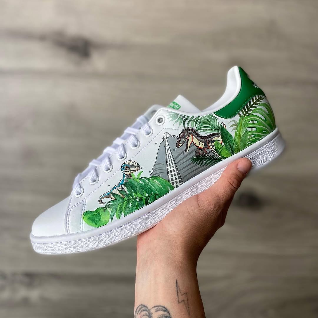 Post 3 by 𝗣𝗶𝗺𝗽𝗺𝘆𝗸𝗶𝗰𝗸𝘀 🖌️ 𝗖𝘂𝘀𝘁𝗼𝗺 𝘀𝗵𝗼𝗲𝘀 on Instagram (carousel)