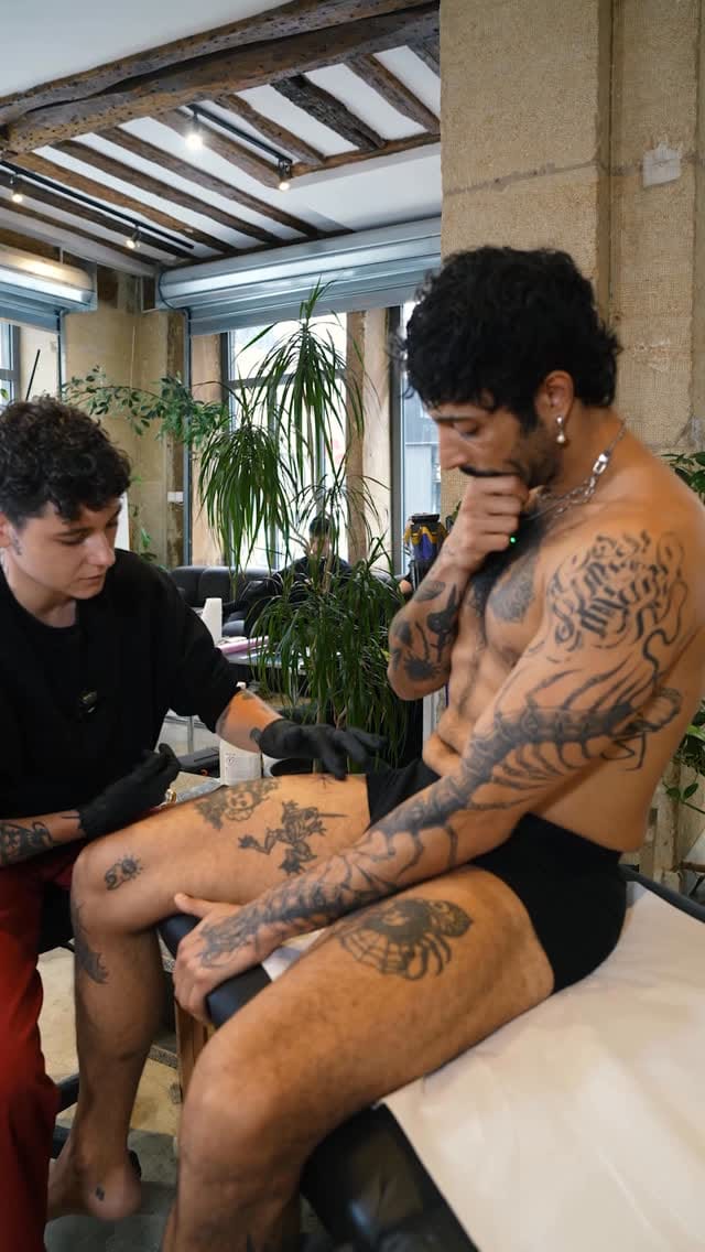Post 3 by 𝐌𝐈𝐒𝐓𝐄𝐑𝐌𝐎𝐍𝐒𝐓𝐄𝐑 BlackWork Tattoo on Instagram (video)