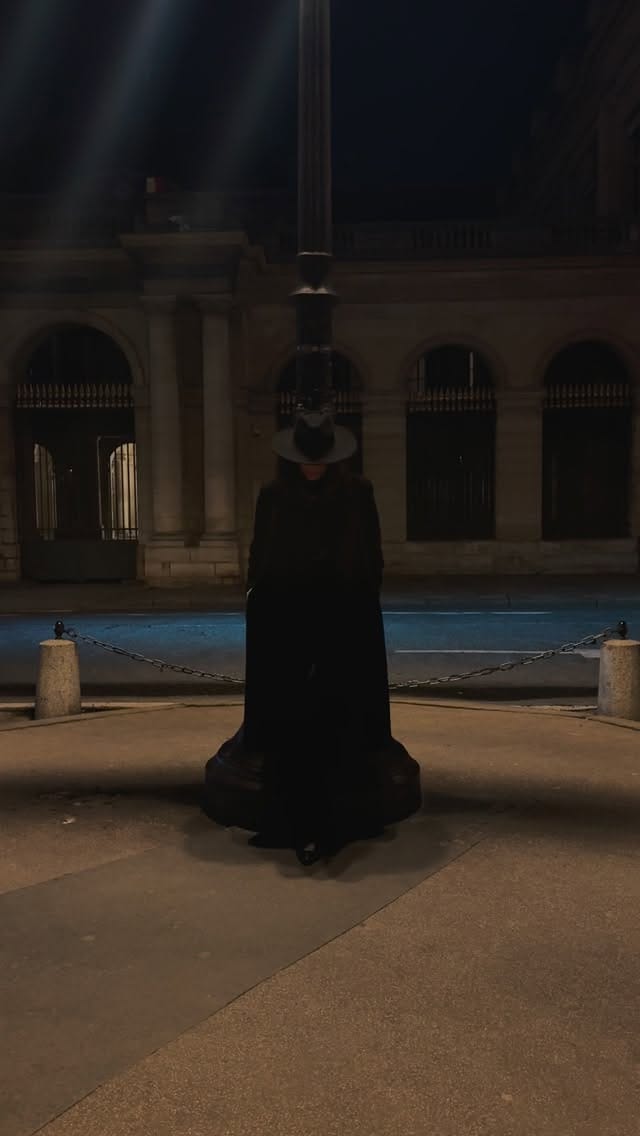 Post 5 by Emmanuelle 🦂 on Instagram (video)