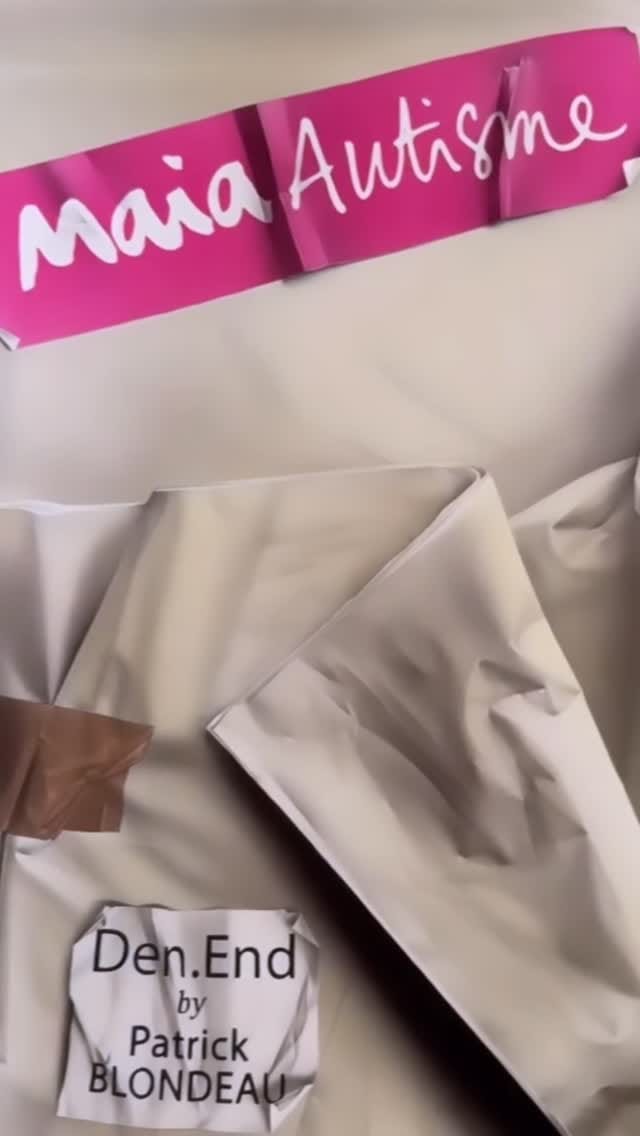 Post 3 by Den End on Instagram (video)