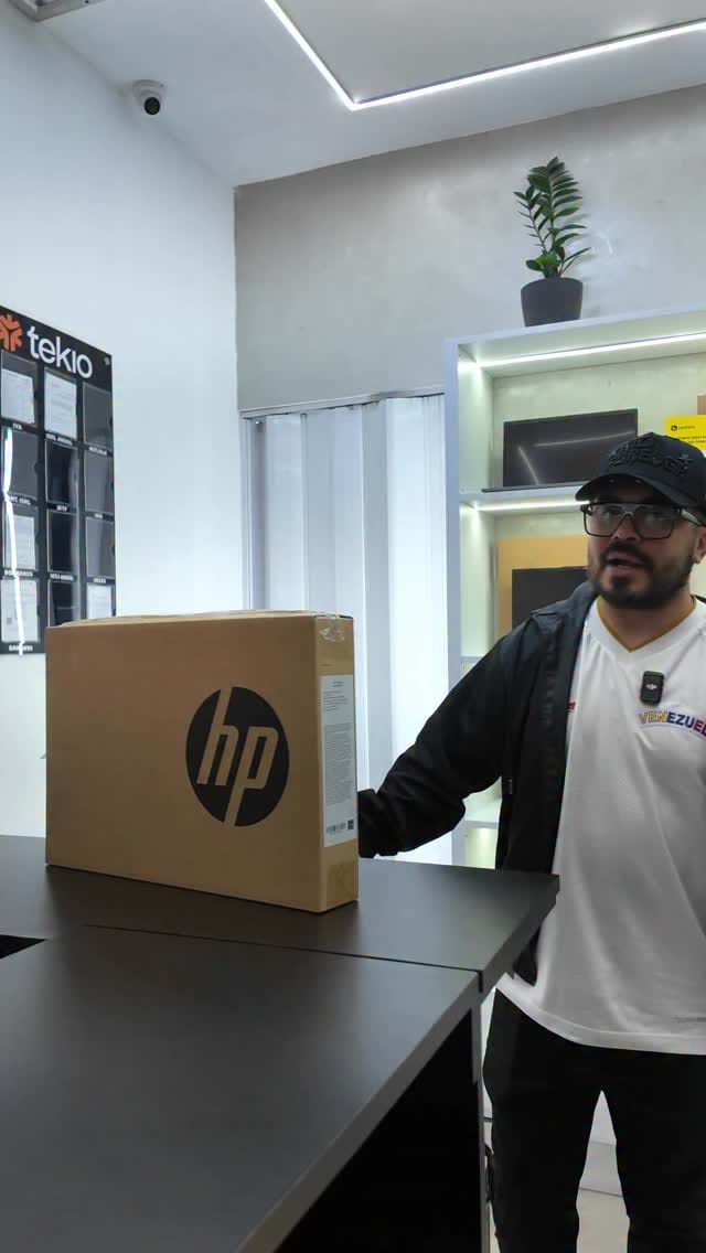 Post 4 by Tekio Venezuela | Laptops y PCs on Instagram (video)
