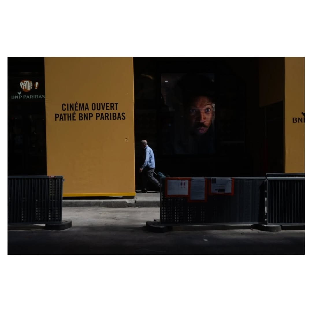 Post 6 by Sébastien Hirsch : street photographer on Instagram (carousel)