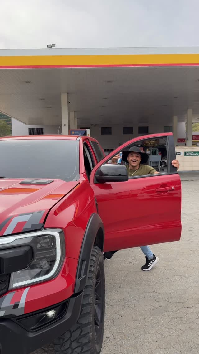 Post 9 by Lazaro Christian🇧🇷🚀 on Instagram (video)