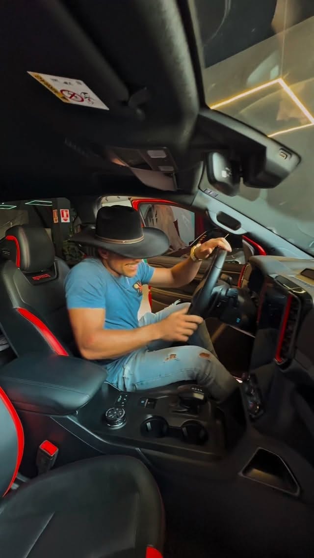Post 4 by Lazaro Christian🇧🇷🚀 on Instagram (video)