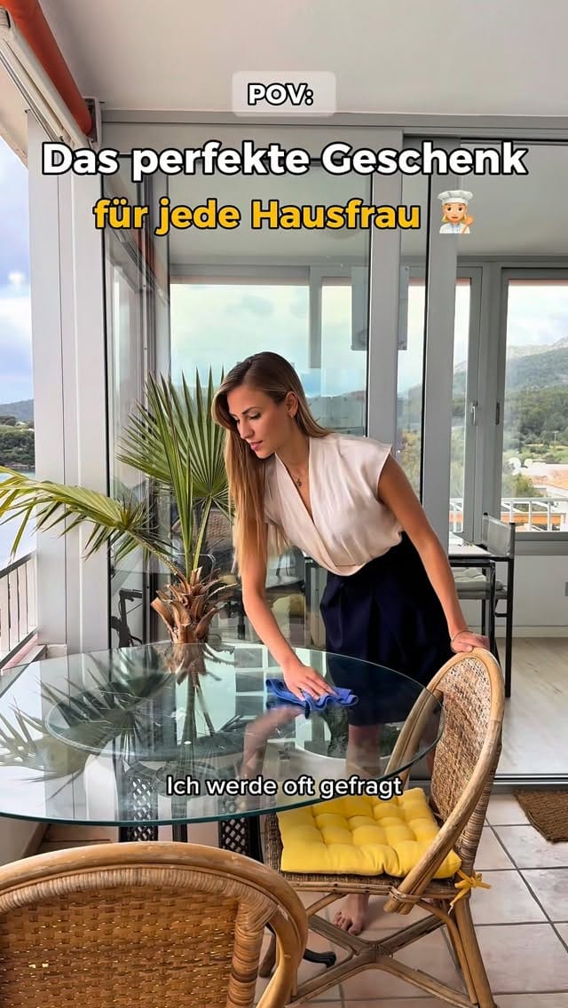 Post 2 by Carolina ♡ on Instagram (video)