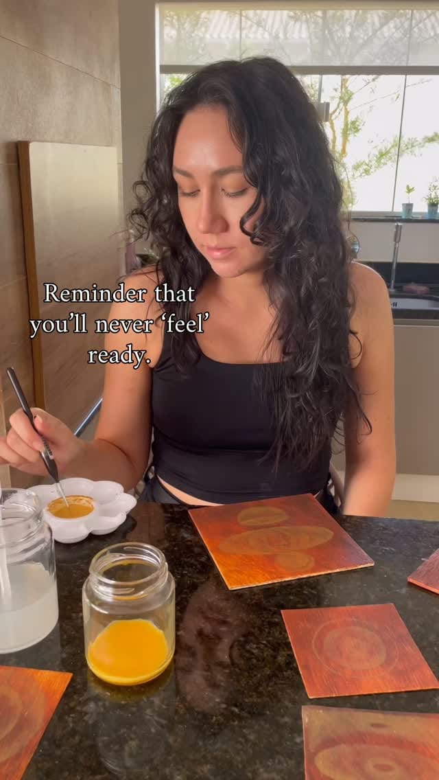 Post 4 by Júlia Godoy on Instagram (video)