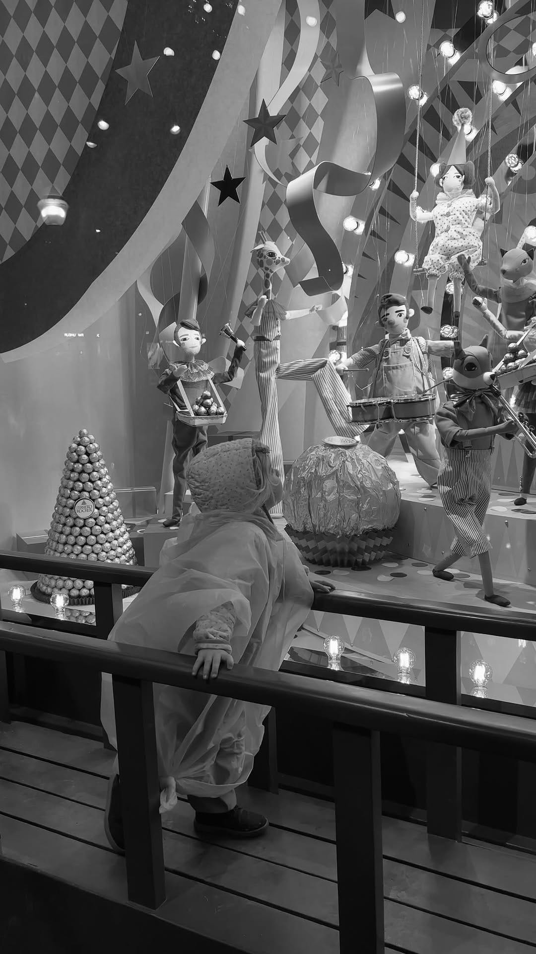 Post 1 by Флорист Париж | Florist Paris | Fleuriste Paris on Instagram (video)