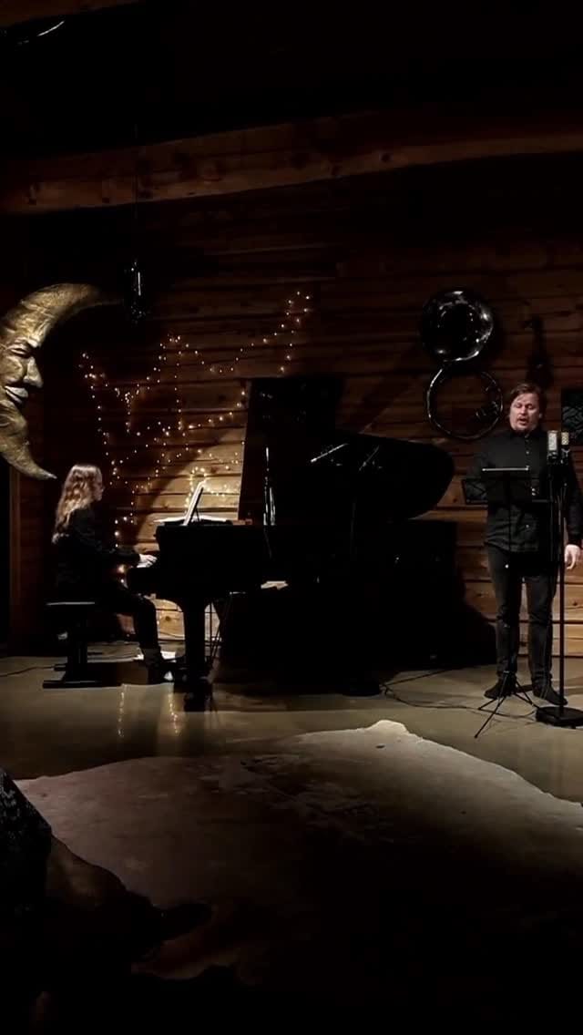 Post 4 by Lauluhuone on Instagram (video)