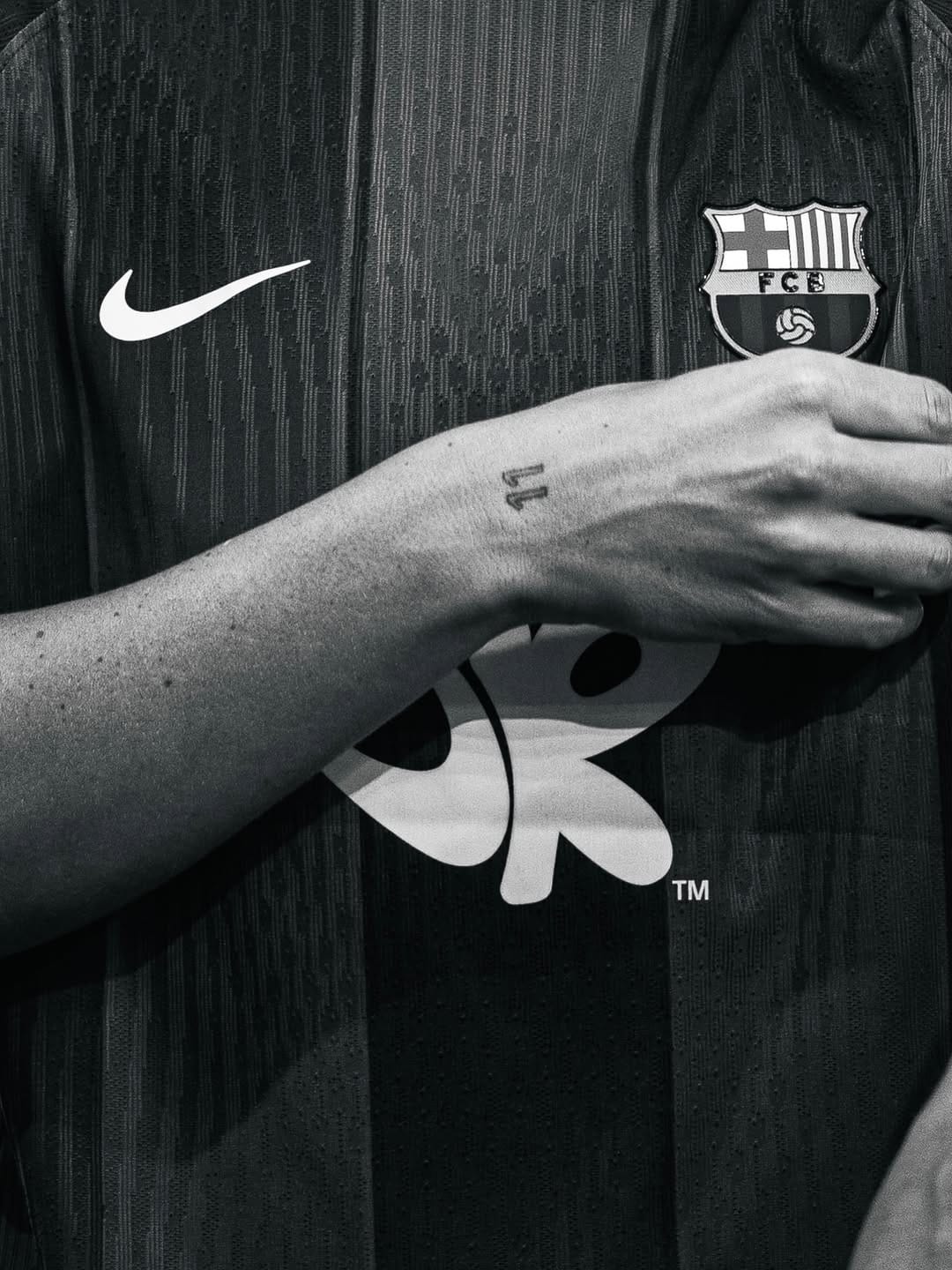 Post 5 by GERARD GAY on Instagram (image)