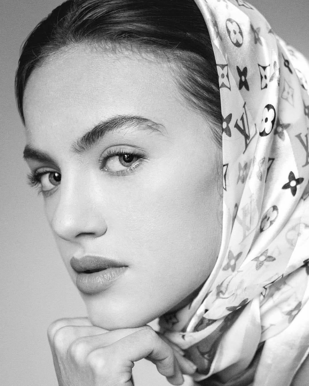 Post 5 by SOFIA VAUR on Instagram (image)