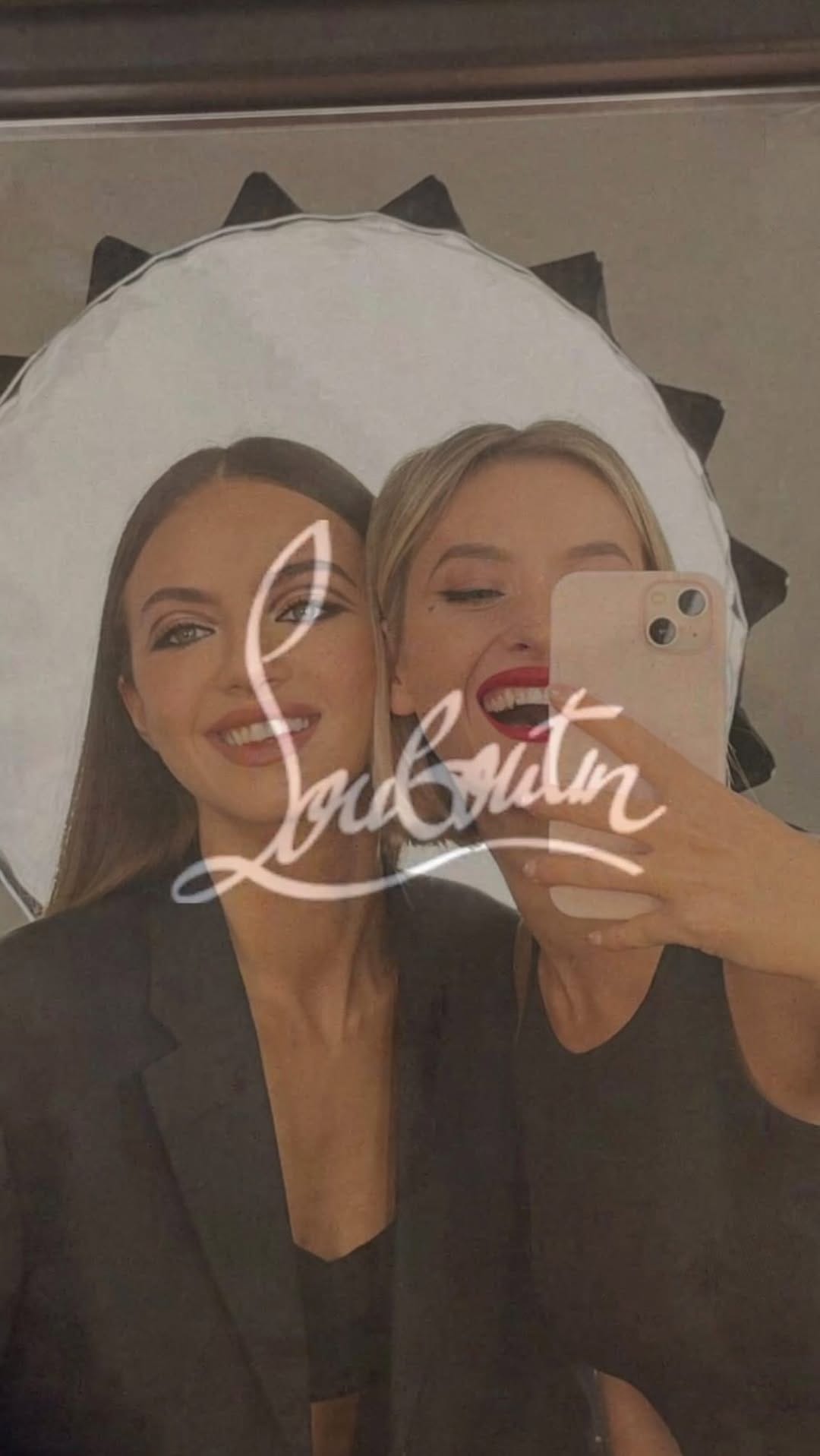 Post 10 by SOFIA VAUR on Instagram (video)