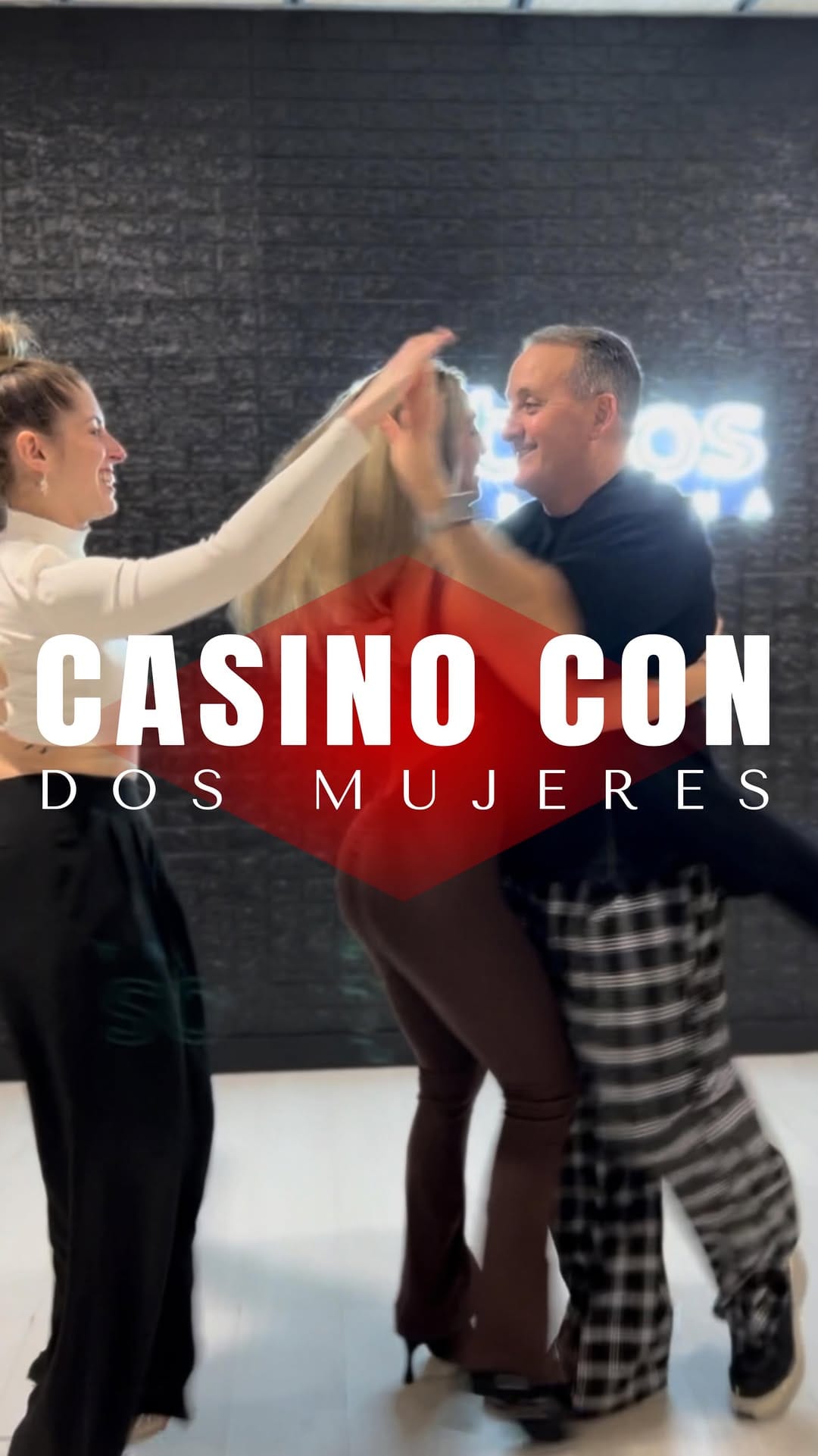 Post 10 by Gastón Carvallo on Instagram (video)