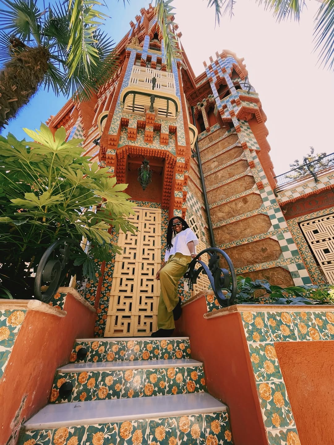 Post 4 by JEHYNA SAHYEIR on Instagram (carousel)
