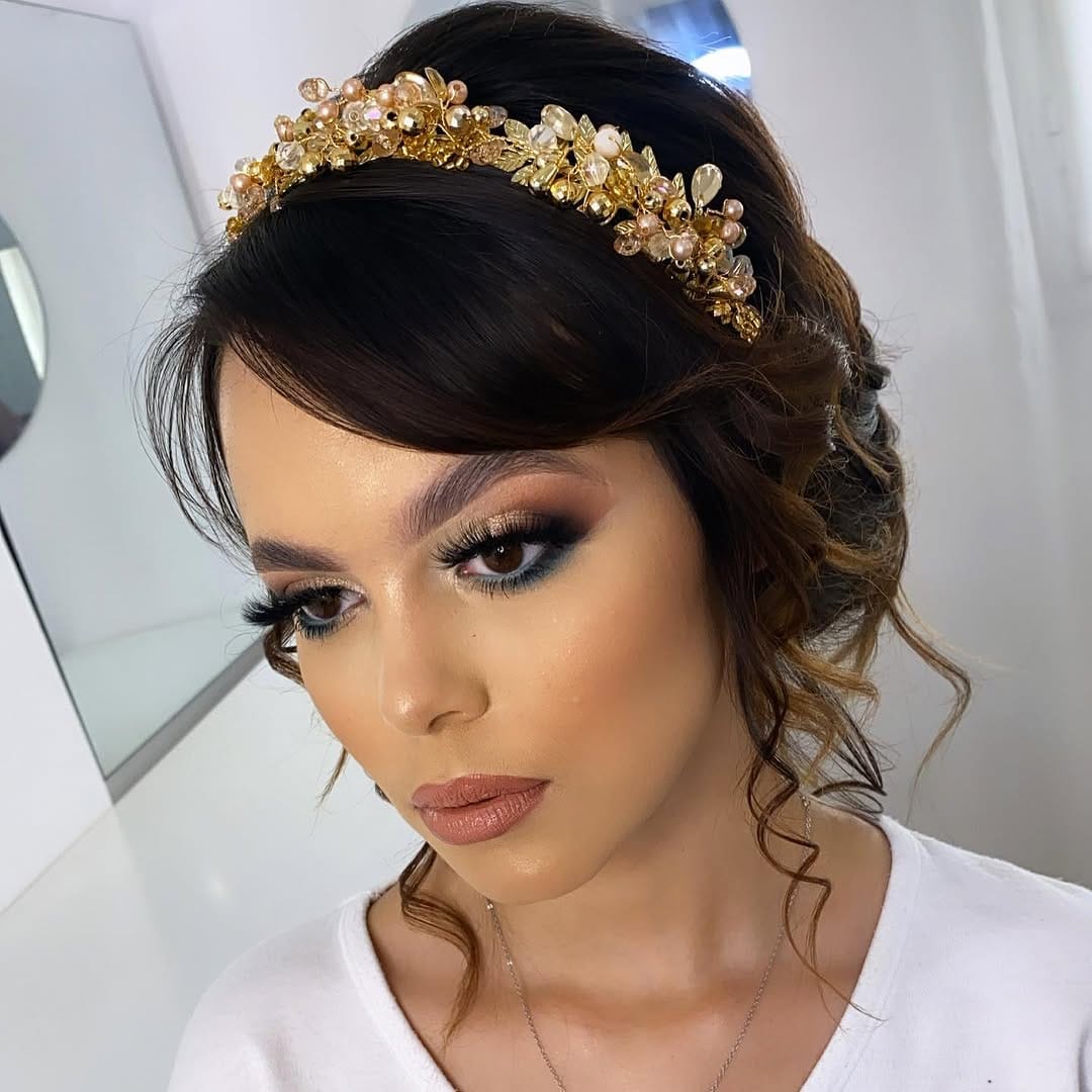 Post 8 by MADAME K on Instagram (carousel)