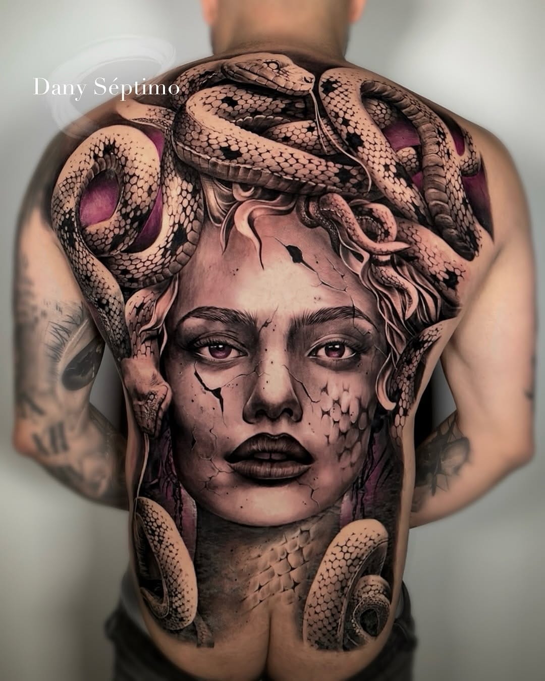 Post 5 by Dany Septimo on Instagram (carousel)