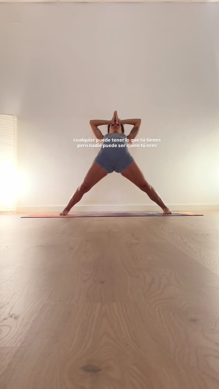 Post 4 by MARÍA VAQUERO | YOGA ✨🌈 on Instagram (video)