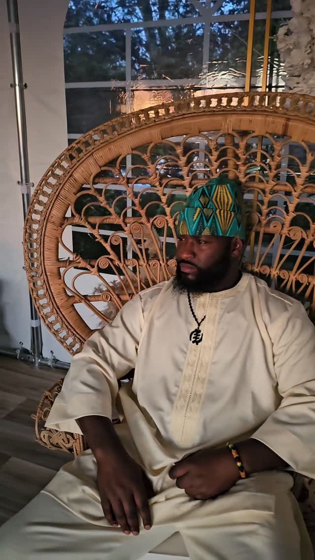 Post 2 by JAY PARIS 🗼 on Instagram (video)