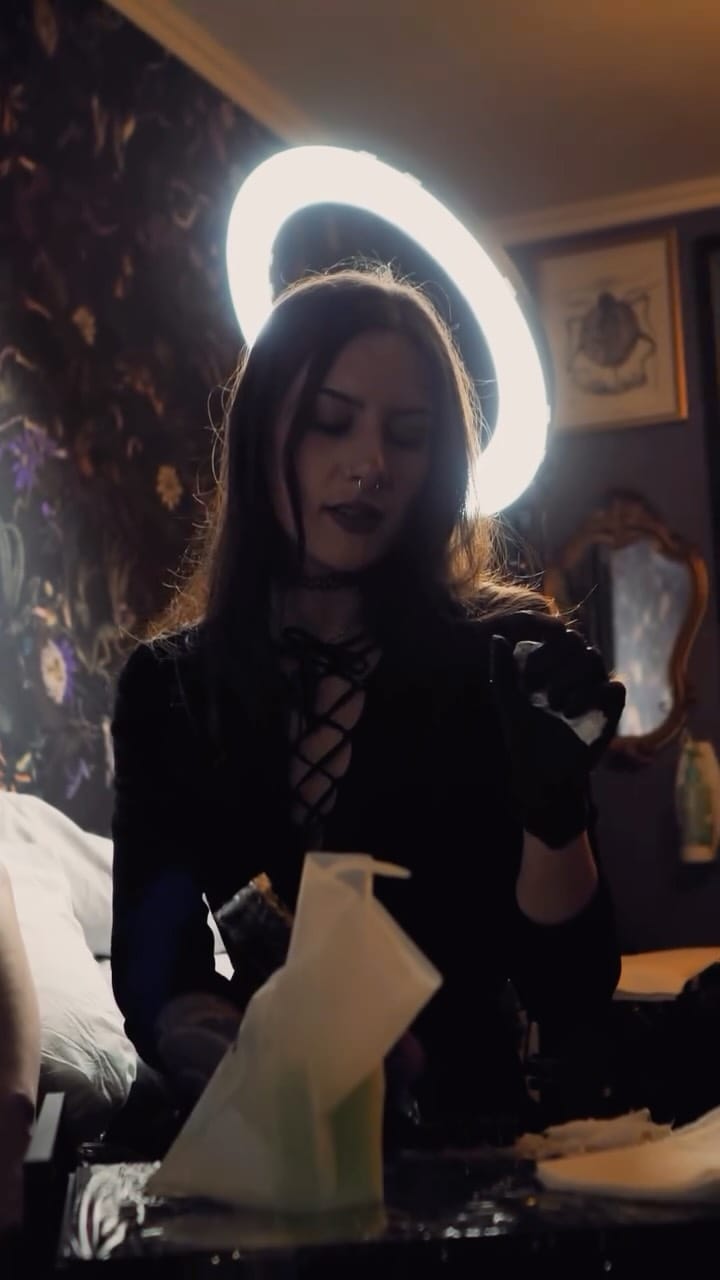 Post 6 by Gala Jenkins on Instagram (video)