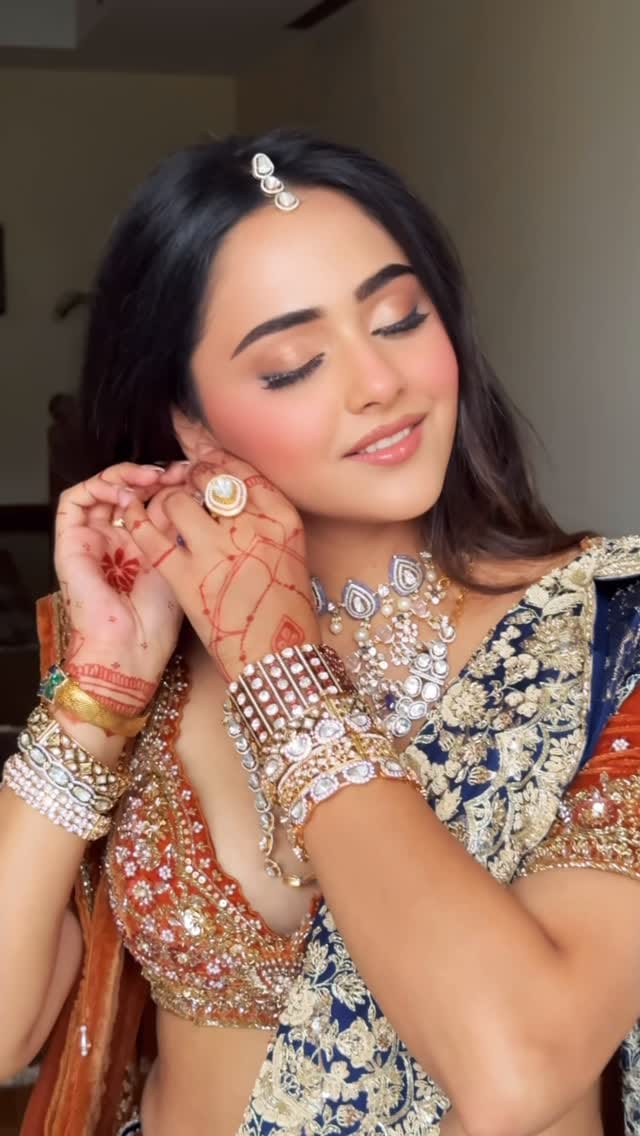 Post 8 by Shrruti Saraff | Luxury Bridal Makeup Artist on Instagram (video)