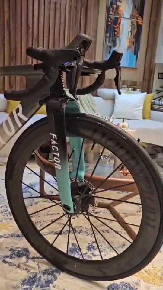 Post 10 by Bicycle Store on Instagram (video)