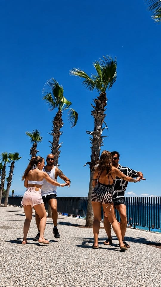 Post 2 by 🇻🇪NERVIF & MIREIA🇪🇸 on Instagram (video)