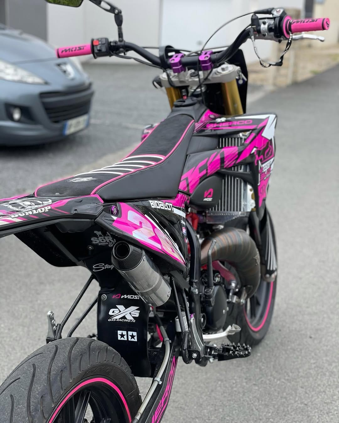 Post 2 by @pink_shercoo on Instagram (image)