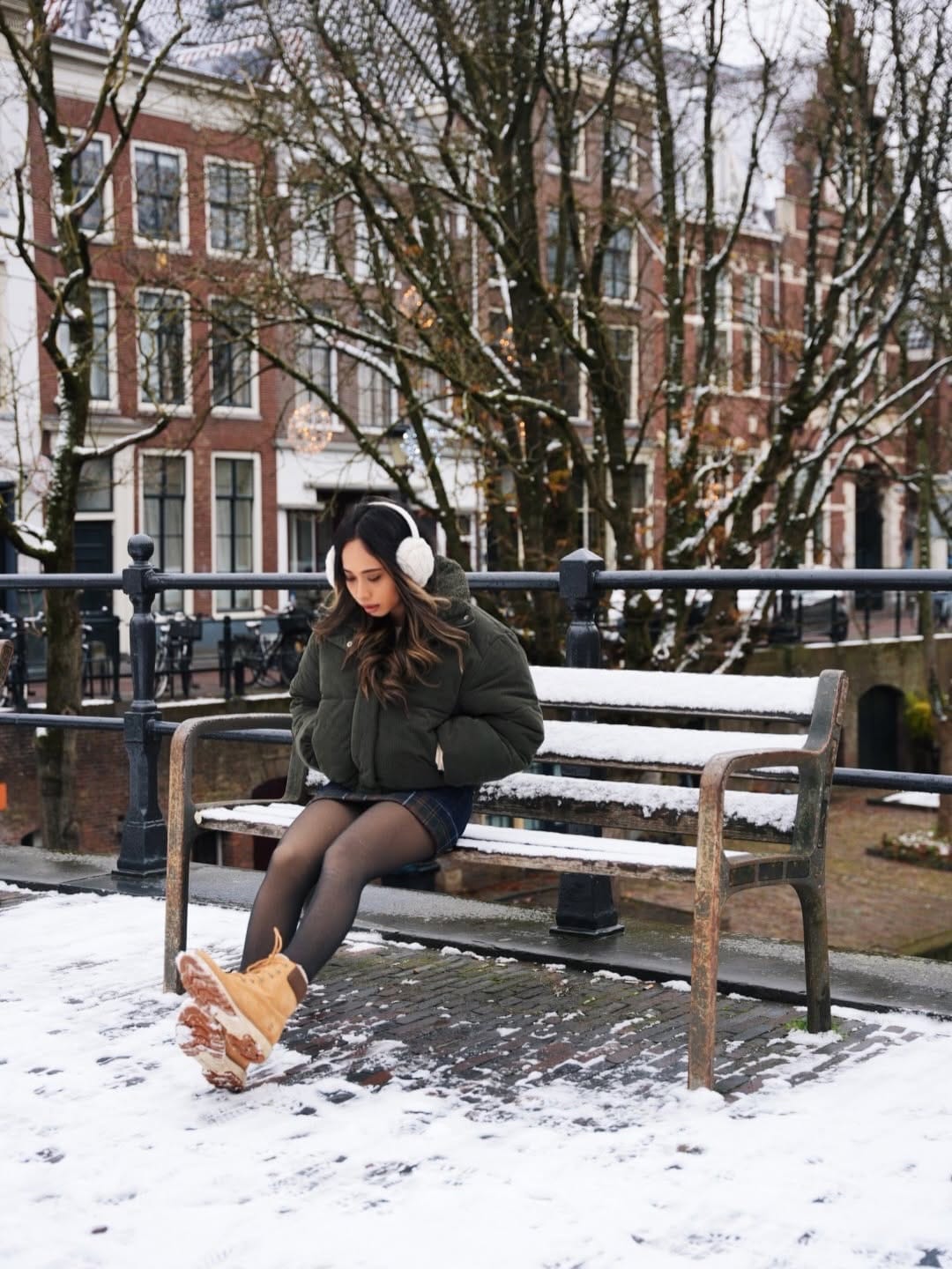 Post 1 by Chiqa Basyakiya on Instagram (carousel)