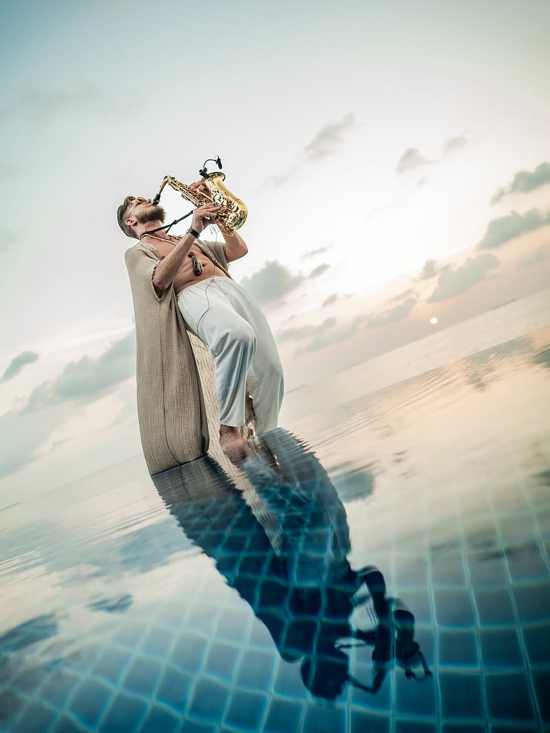 Post 4 by Vladi Sax | Mallorca Saxophonist on Instagram (carousel)