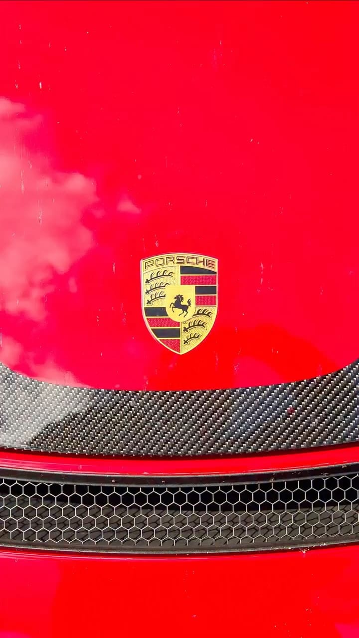 Post 7 by Centres Porsche Paris on Instagram (video)