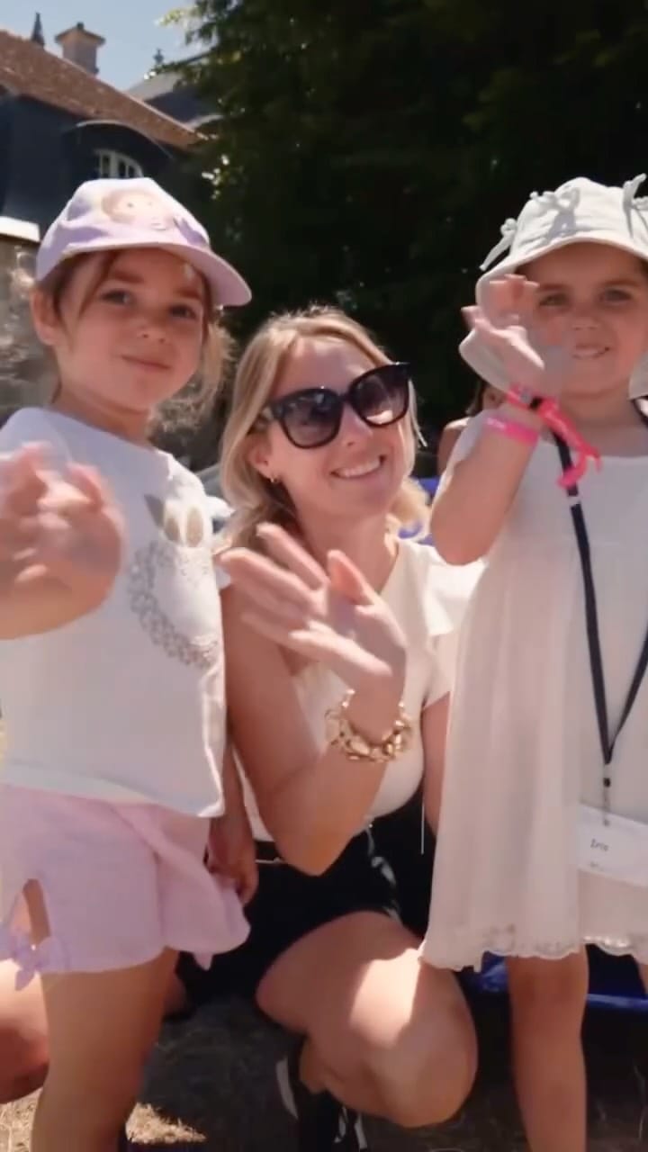 Post 2 by Centres Porsche Paris on Instagram (video)