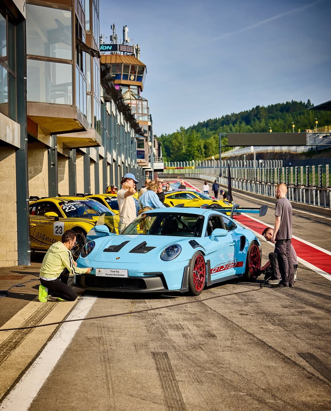 Post 4 by Centres Porsche Paris on Instagram (carousel)